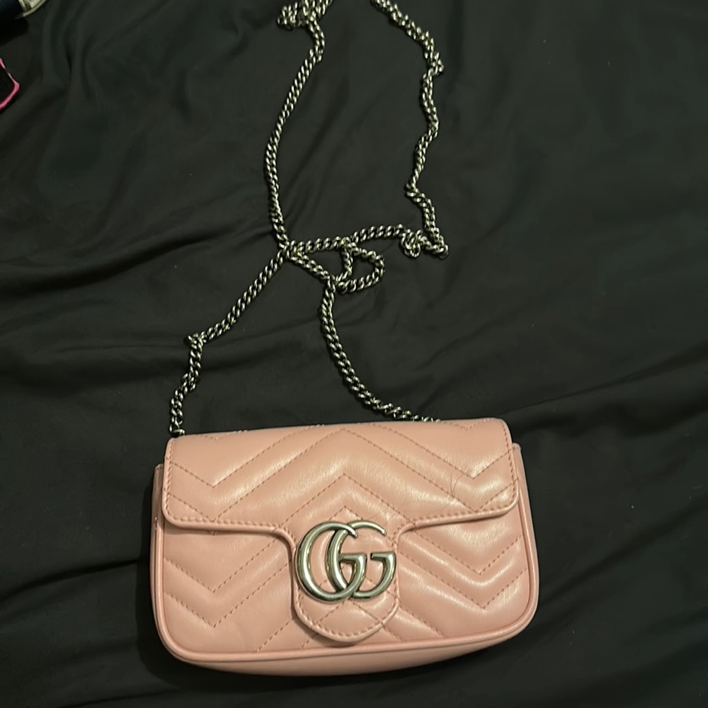 GG Marmont Shoulder Bag
